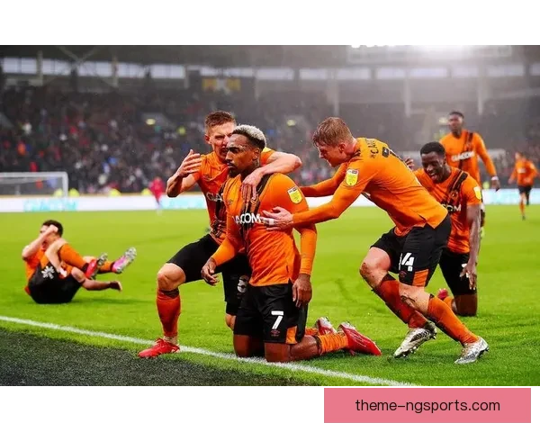 布莱克浦足球俱乐部宣布新赛季阵容调整与管理层变动计划