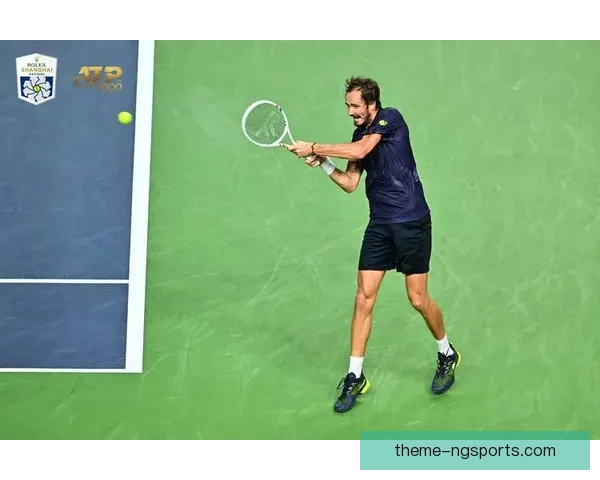 梅德韦杰夫成功卫冕上海大师赛 直言迎接新赛季挑战