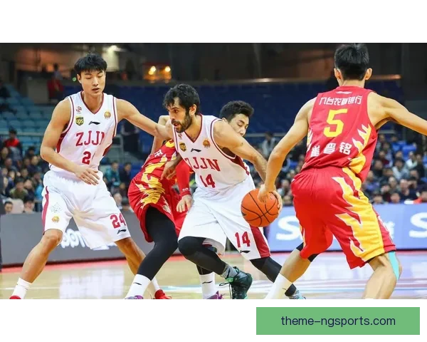 焦点对决再掀高潮球队关键战役胜负悬念引发球迷热议